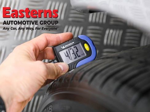 Used 2018 Tesla Model 3 Long Range image 26