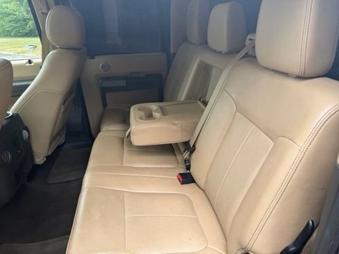 Used 2016 Ford F350 Lariat w/ Lariat Ultimate Package RWD image 30