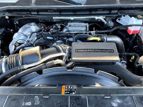 Used 2023 Chevrolet Silverado 2500 LT w/ Convenience Package image 32