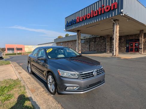 Used 2017 Volkswagen Passat 1.8T SEL Premium FWD image 1