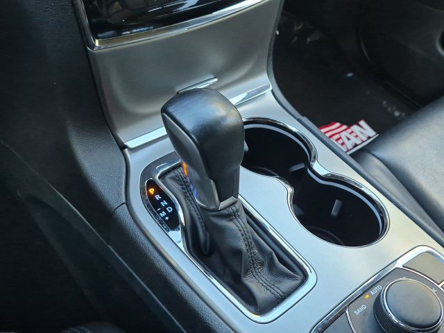 Used 2019 Jeep Grand Cherokee Limited AWD/4WD image 21