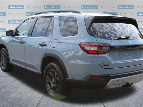 Used 2024 Honda Pilot TrailSport image 10