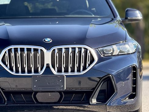Used 2024 BMW X6 xDrive40i image 14