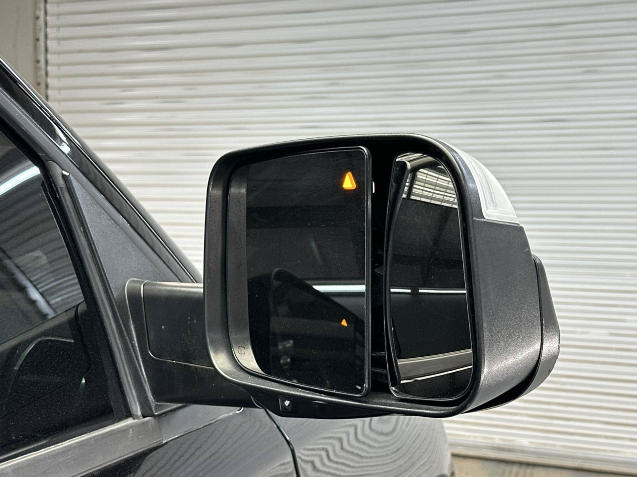 Used 2024 RAM 1500 Laramie RWD image 12