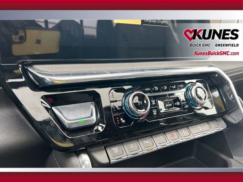 New 2026 GMC Sierra 3500 Denali w/ Denali Reserve Package image 30