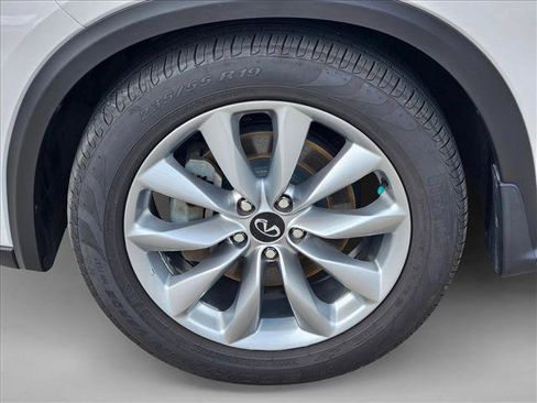 Used 2021 INFINITI QX50 Essential image 24