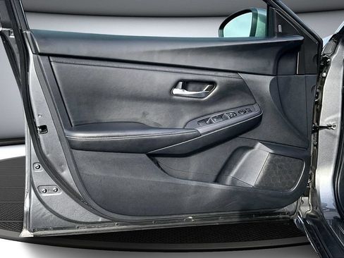Used 2023 Nissan Sentra SV FWD image 20