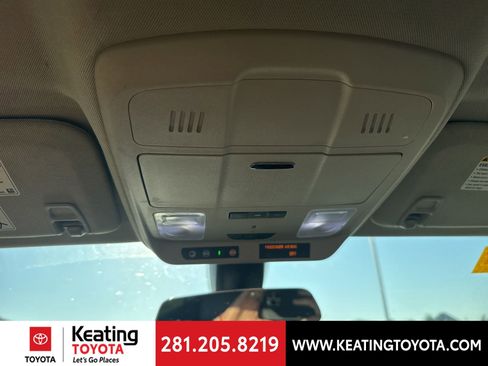Used 2019 Buick Envision Essence FWD image 20