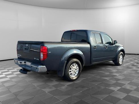 Used 2016 Nissan Frontier SV w/ SV Value Truck Package image 4