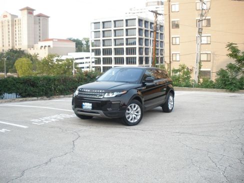 Used 2019 Land Rover Range Rover Evoque image 26