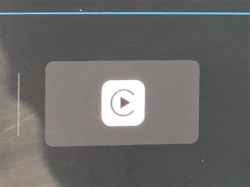 Used 2022 Chrysler Pacifica Touring-L image 3