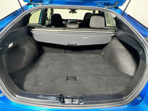Used 2022 Toyota Prius LE FWD image 32