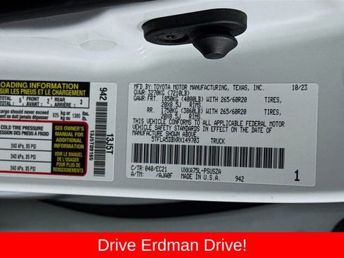 Used 2024 Toyota Tundra SR5 w/ SR5 Premium Package AWD/4WD image 32