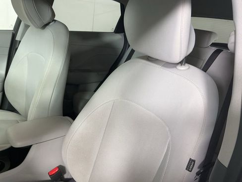 Used 2024 Hyundai Kona SEL AWD/4WD image 10