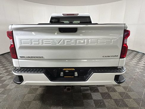 Used 2022 Chevrolet Silverado 1500 Custom AWD/4WD image 4
