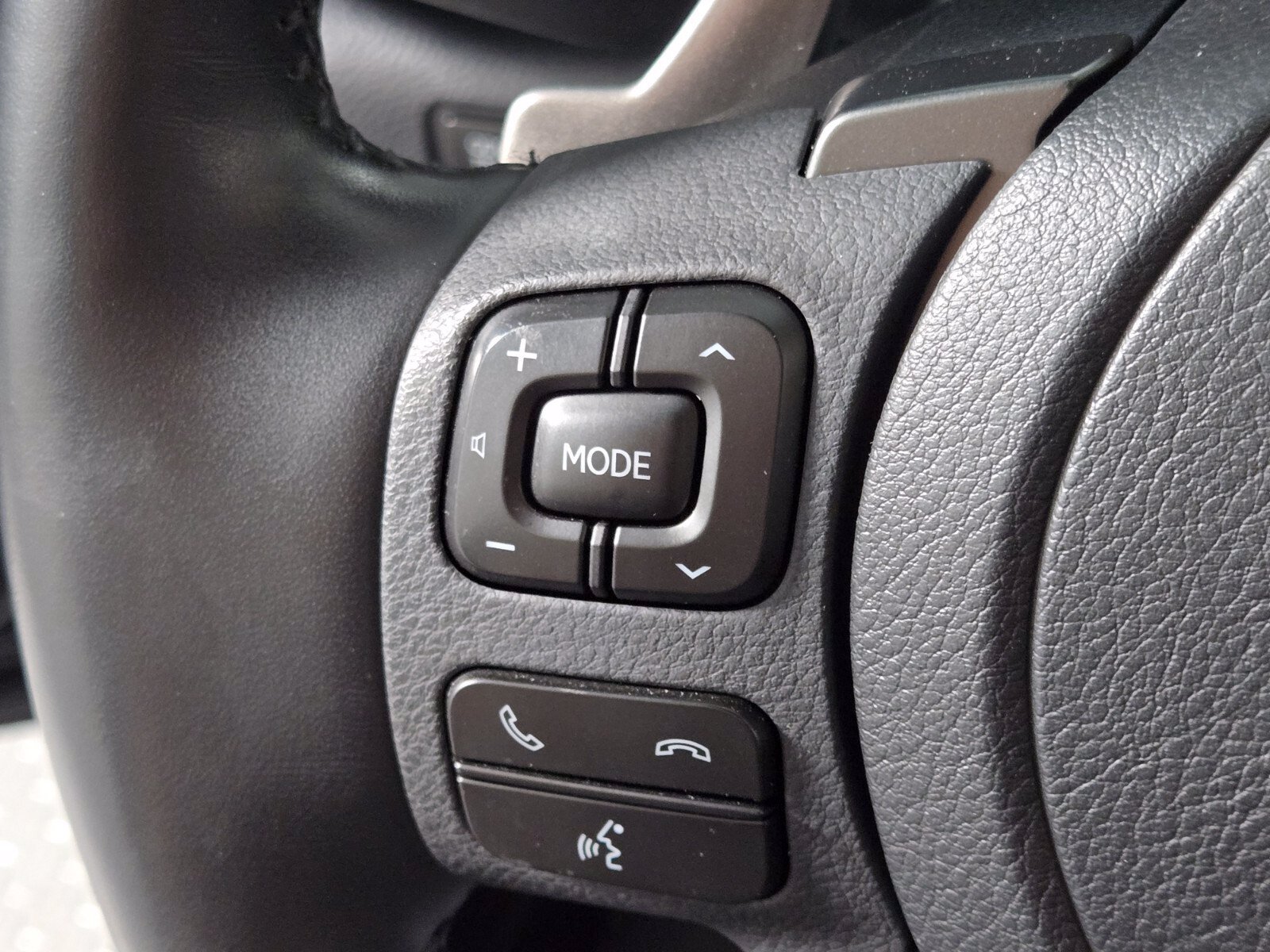 Used 2024 Lexus IS 300 w/ Premium Package RWD image 24