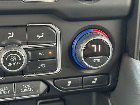 Used 2024 Chevrolet Tahoe LT image 30