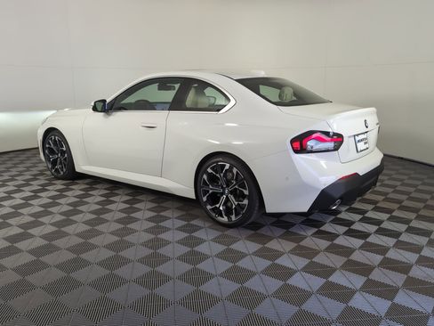 Used 2026 BMW 230i Coupe w/ Premium Package image 3