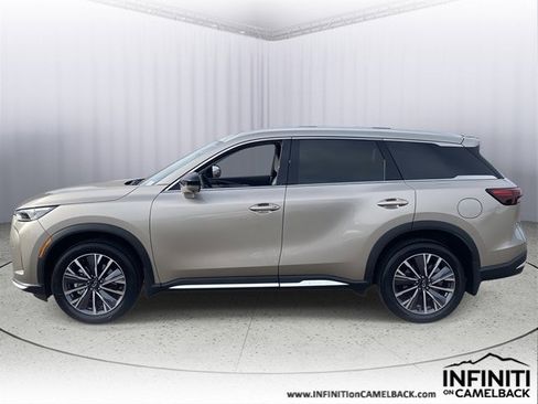 New 2026 INFINITI QX60 Luxe image 2