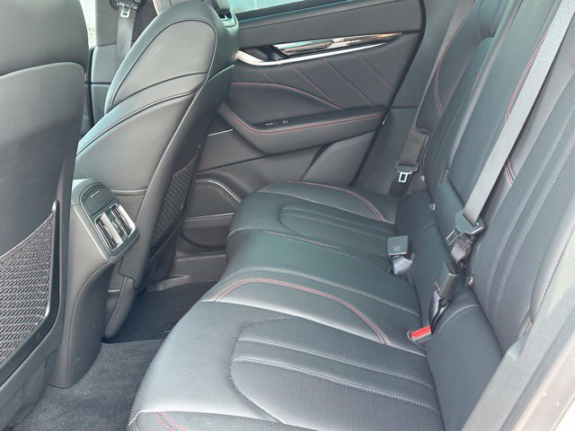 Used 2024 Maserati Levante GT Ultima AWD/4WD image 14