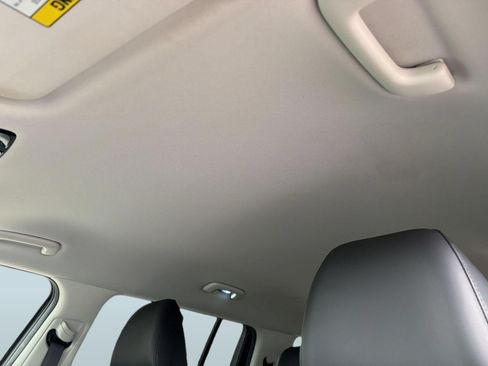 Used 2024 Hyundai Santa Fe SEL FWD image 15