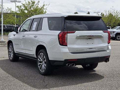 Used 2021 GMC Yukon Denali w/ Denali Premium Package AWD/4WD image 12