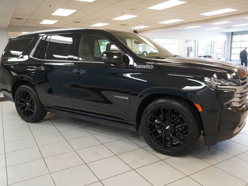 Used 2022 Chevrolet Tahoe High Country AWD/4WD image 17