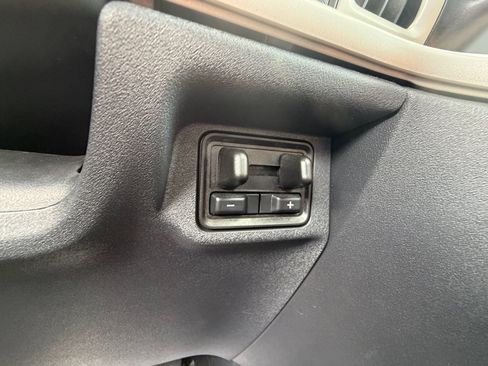 Used 2025 Ford Expedition Active AWD/4WD image 27