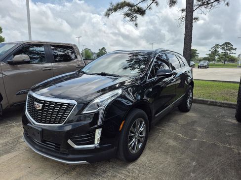 Used 2021 Cadillac XT5 Premium Luxury w/ LPO, Floor Liner Package FWD image 1