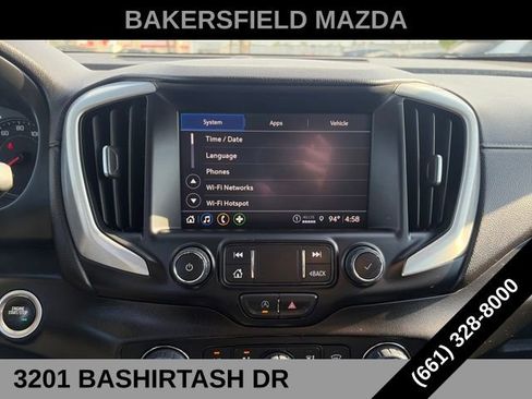 Used 2024 GMC Terrain SLT FWD image 21