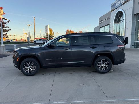 New 2025 Jeep Grand Cherokee L Limited w/ Trailer Tow Package image 11