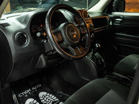 Used 2017 Jeep Patriot Latitude image 8