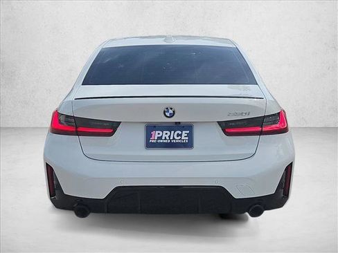 Used 2025 BMW 330i Sedan w/ M Sport Package image 7