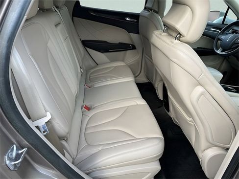 Used 2018 Lincoln MKC Reserve image 15
