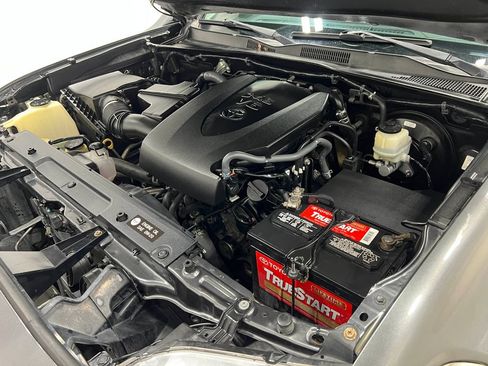 Used 2016 Toyota Tacoma SR5 w/ Towing Package RWD image 27