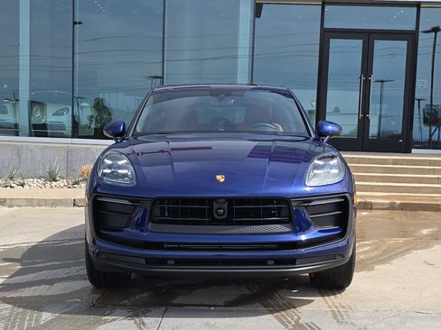 Used 2026 Porsche Macan AWD/4WD image 10