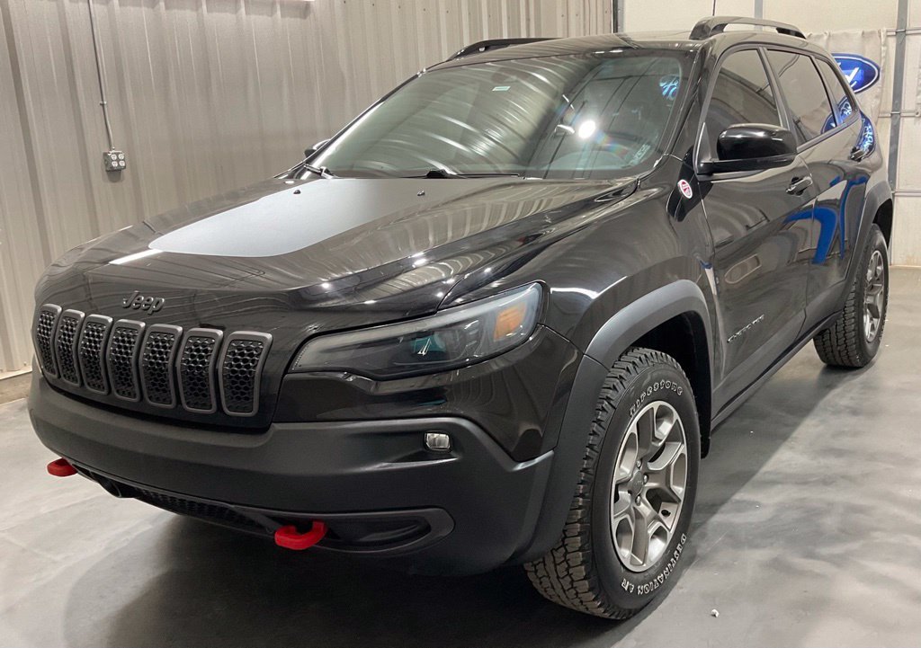 Used 2022 Jeep Cherokee Trailhawk w/ Sun, Sound & Nav Group AWD/4WD image 3