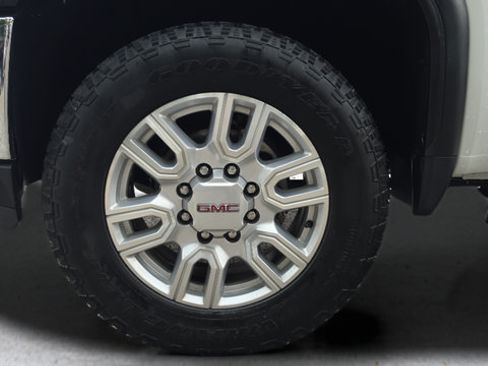 Used 2022 GMC Sierra 2500 SLE w/ SLE Value Package; AWD/4WD image 23