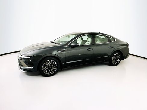 Used 2025 Hyundai Sonata SEL image 4