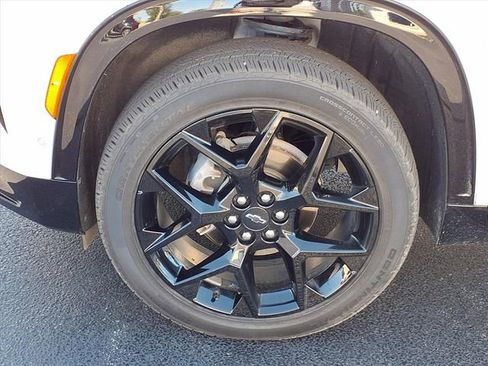 Used 2024 Chevrolet Traverse RS w/ LPO, Floor Liner Package image 6