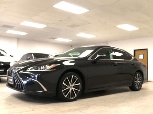 Used 2023 Lexus ES 350 w/ Premium Package image 12