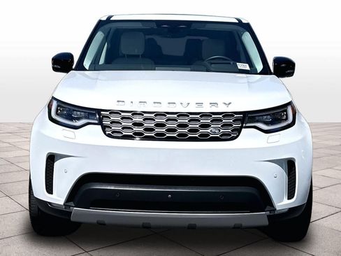 Used 2025 Land Rover Discovery S AWD/4WD image 3