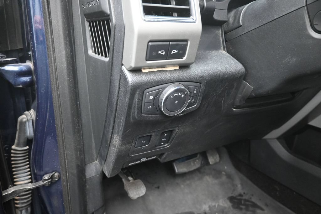 Used 2019 Ford F250 Lariat w/ Lariat Ultimate Package AWD/4WD image 13