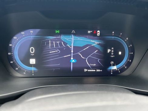 Certified 2025 Volvo XC40 B5 Core image 20