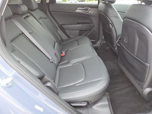 Used 2023 Kia Sportage EX FWD image 21