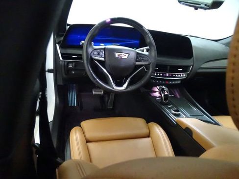 Used 2025 Cadillac CT5 Premium Luxury w/ Platinum Package AWD/4WD image 5