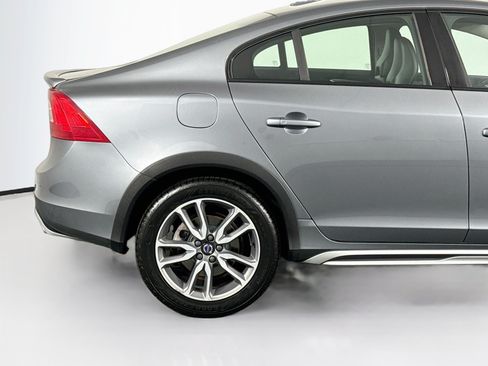 Used 2018 Volvo S60 T5 Cross Country Platinum AWD/4WD image 44