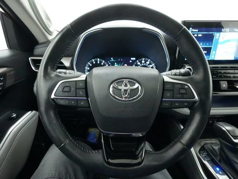 Used 2020 Toyota Highlander Limited AWD/4WD image 42