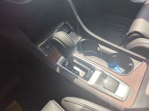 Used 2025 Subaru Ascent Touring AWD/4WD image 29