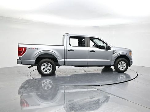 Used 2021 Ford F150 XLT image 2